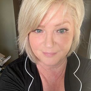 Meet your Posher, Loraine